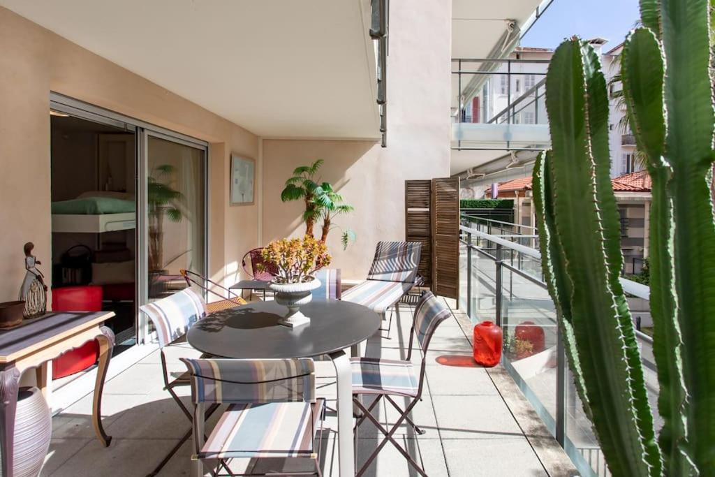 L18 Central Parking Terrace Ac 10Mins Walk To Beaches Nice Bagian luar foto