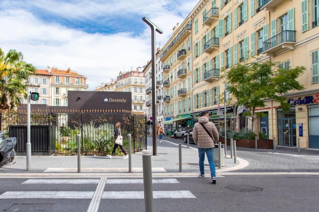 L18 Central Parking Terrace Ac 10Mins Walk To Beaches Nice Bagian luar foto