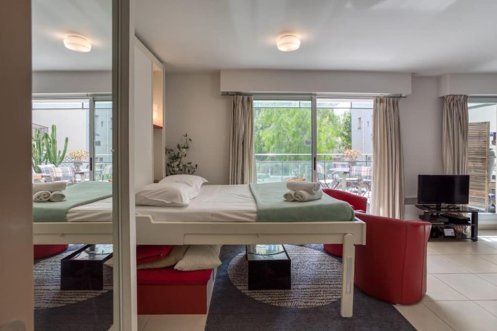 L18 Central Parking Terrace Ac 10Mins Walk To Beaches Nice Bagian luar foto